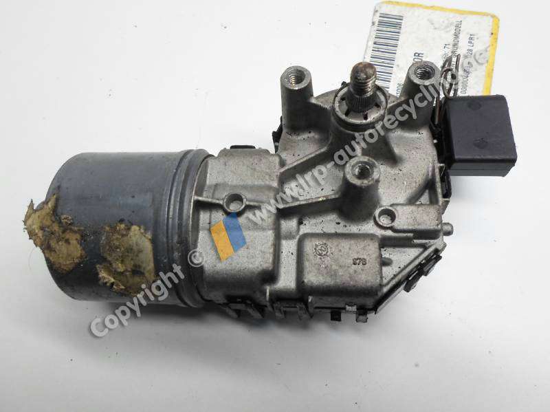 VW PASSAT (3B3/3B6) BJ2001 WISCHERMOTOR VORN BOSCH 0390241505 3B1955113C